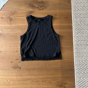 Lululemon black tank top cropped